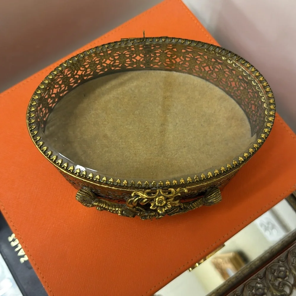 Stylebuilt Vintage 24k Gold Plate Jewelry Case